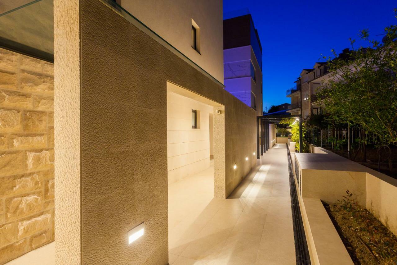 Apartament Unique 9