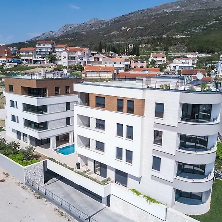 Villa Unique 9 Podstrana Exterior photo