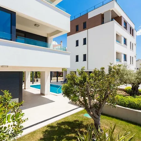 Villa Unique 9 Podstrana Exterior photo