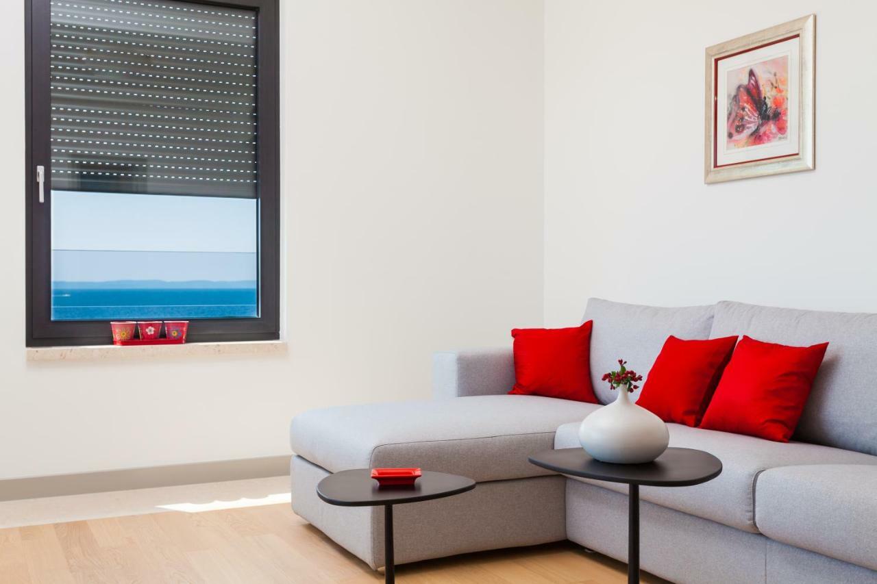 Apartment Unique 9 *
