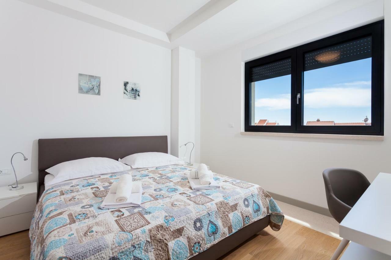 Apartment Unique 9 *